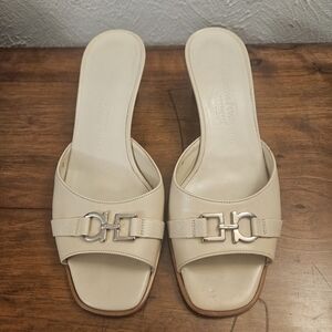 Salvatore Ferragamo Cream Leather Slide Sandals Size 8